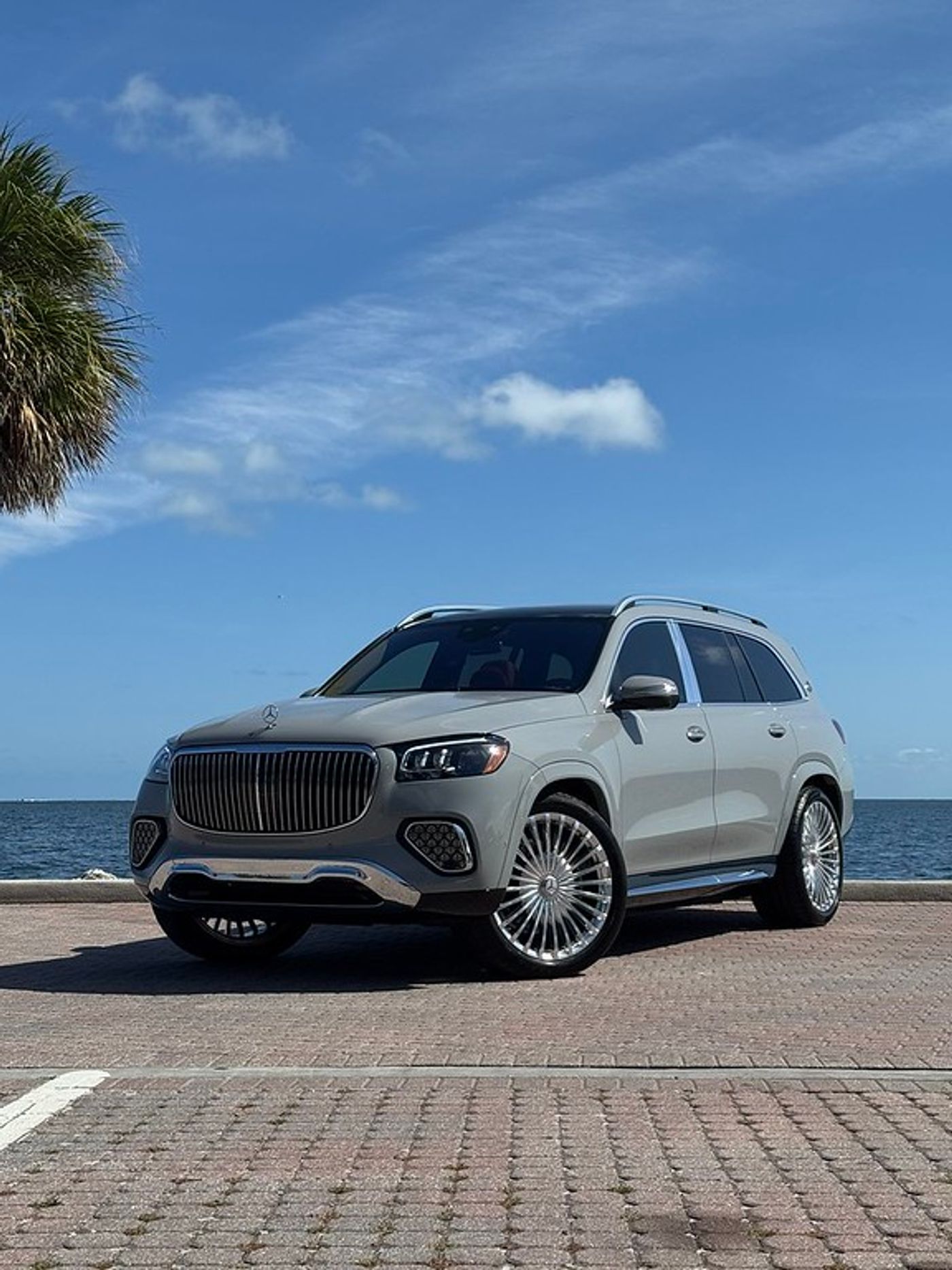Mercedes-Benz GLS 600